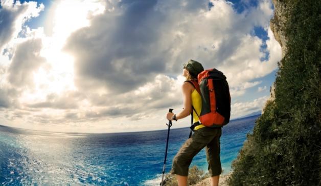 living-healthy-by-hiking-in-maui-hawaii